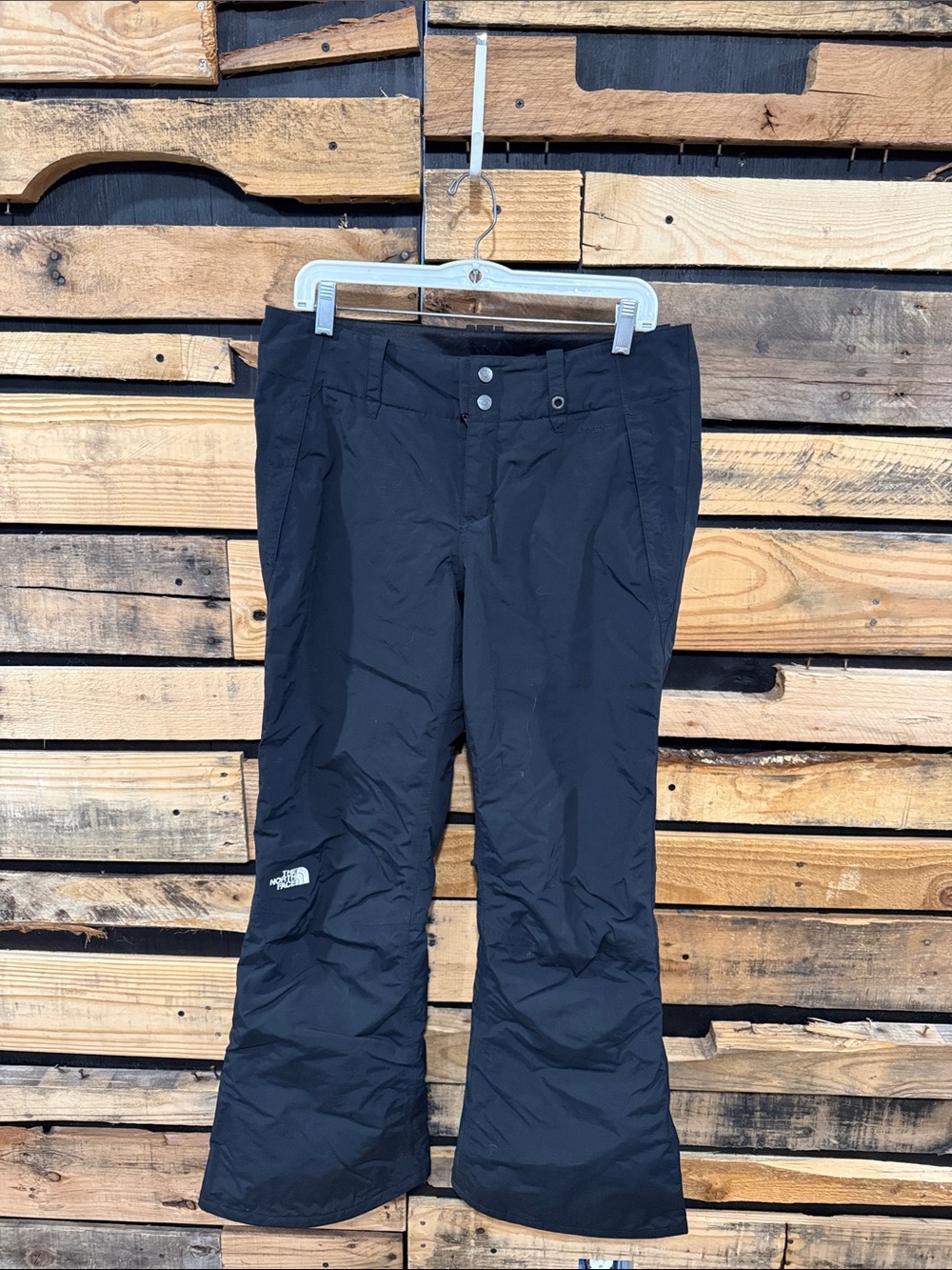 The North Face Women’s Black Insulated Hyvent Ski/Snowboarding Snow Pants Medium
